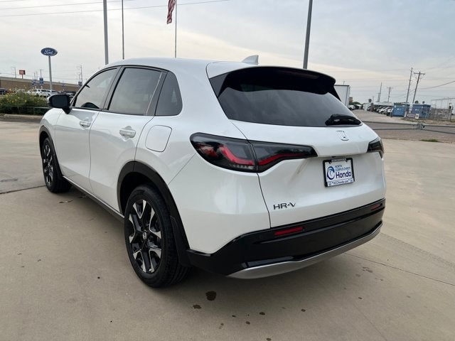 2027 Honda HR-V — rear three-quarter view