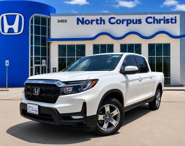 2026 Honda Ridgeline RTL in Platinum White Pearl — front three-quarter view